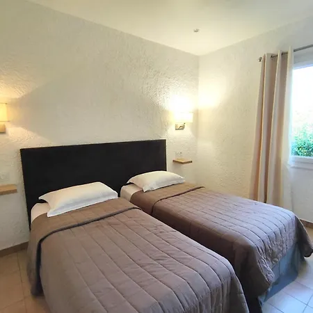 蝉公寓酒店 3* 维琪奥港