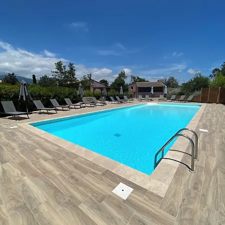 Les Cigales Aparthotel 3*