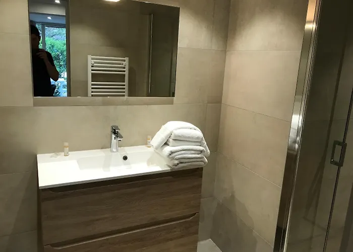 Aparthotel Résidence Les Cigales 3*